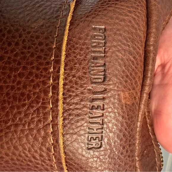 Portland Leather Women’s Camera Bag Purse - Picture 9 of 10